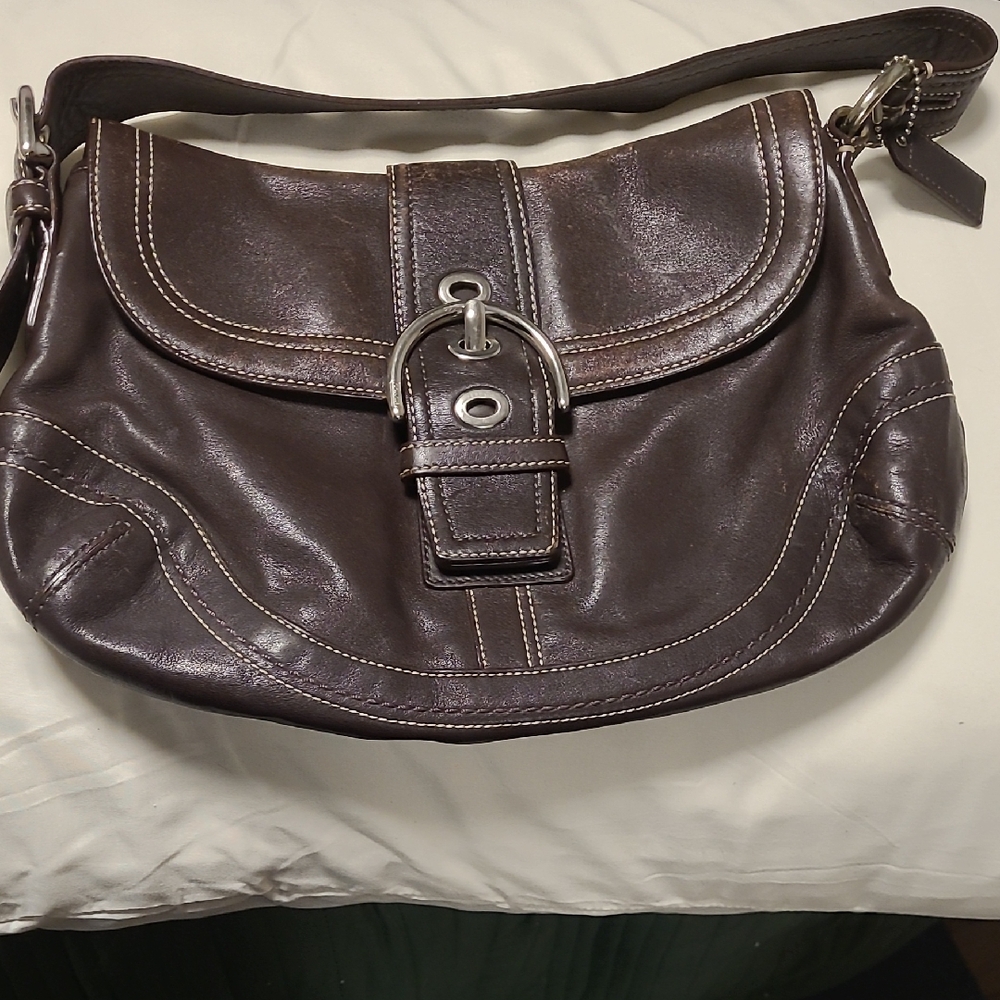 Classic Brown Leather Shoulder Bag
